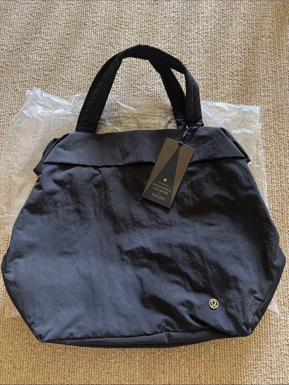 lululemon NWT principal dancer tote - new in shipping bag.